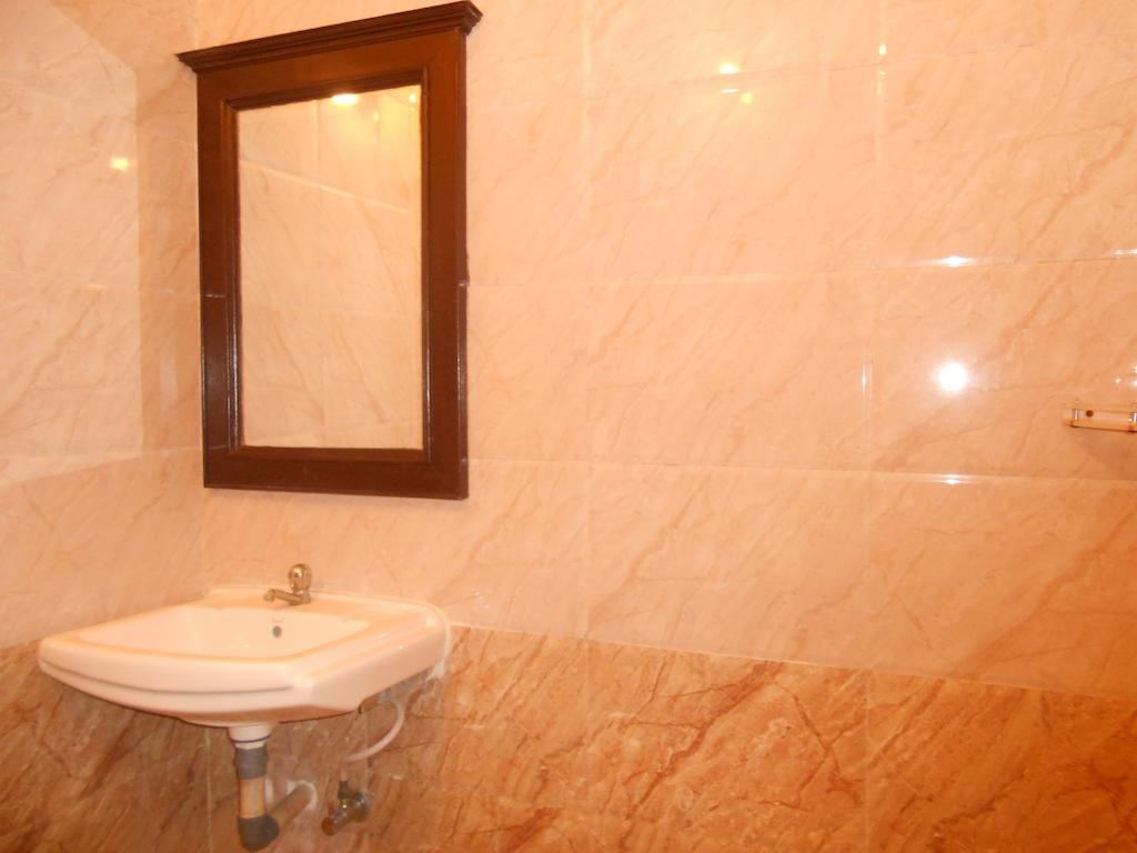 Hotel Kamal Nearest To Taj Mahal Agra  Bilik gambar